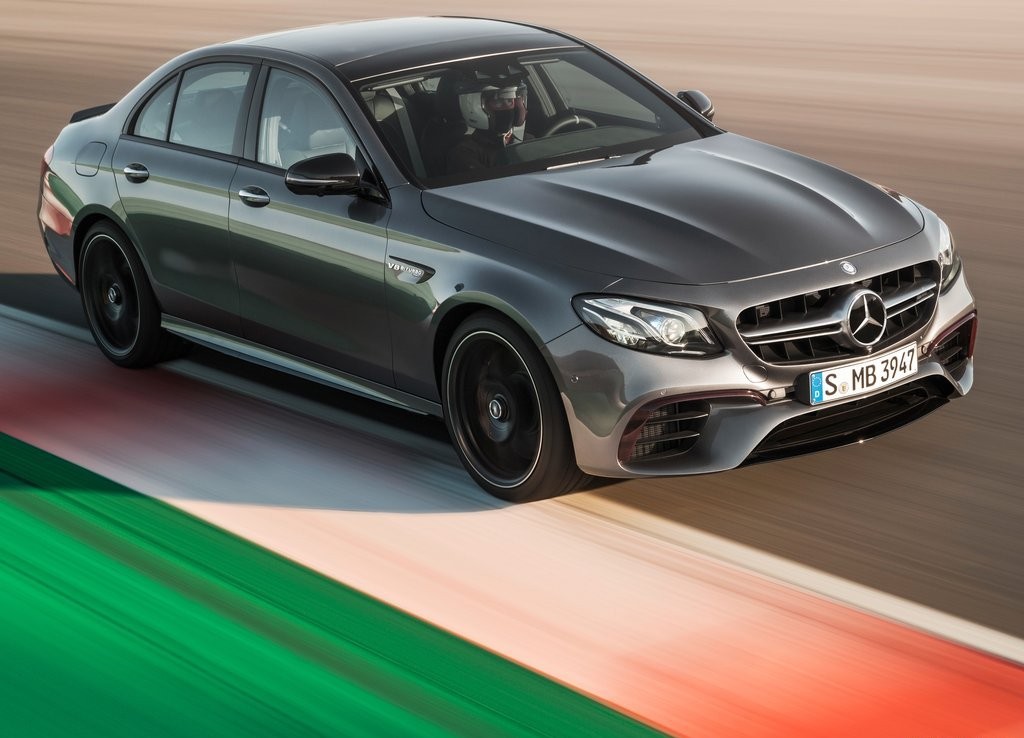 MERCEDES-AMG E 63 CHEGA COM MAIS POTÊNCIA E NOVIDADES, foto 6