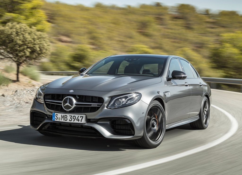 MERCEDES-AMG E 63 CHEGA COM MAIS POTÊNCIA E NOVIDADES, foto 9