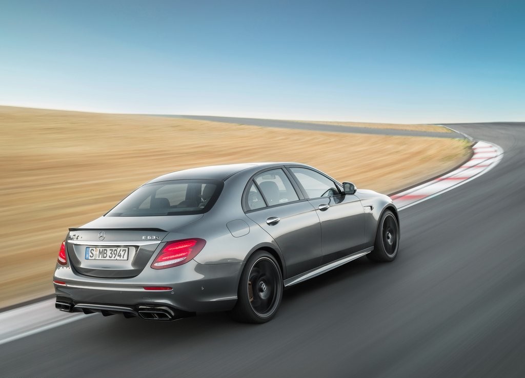 MERCEDES-AMG E 63 CHEGA COM MAIS POTÊNCIA E NOVIDADES, foto 21