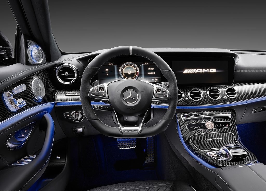 MERCEDES-AMG E 63 CHEGA COM MAIS POTÊNCIA E NOVIDADES, foto 33
