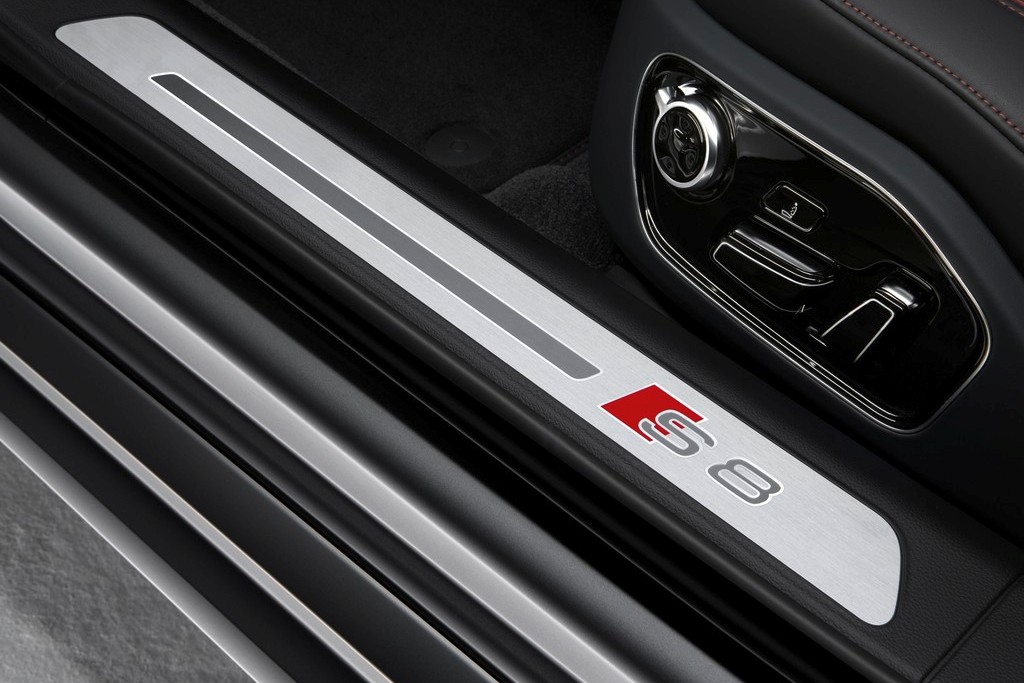 AUDI S8 PLUS ESTARÁ NO SALÃO DE SÃO PAULO E CHEGA AO MERCADO EM DEZEMBRO POR R$ 889.990, foto 9