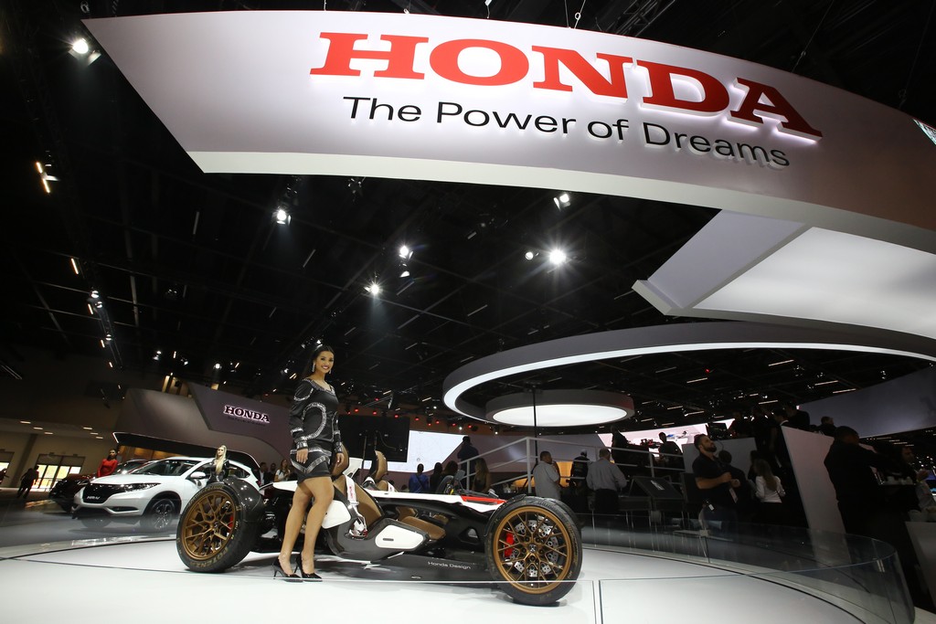 HONDA TEM ESTREIA MUNDIAL DO WR-V NO SALÃO DE SÃO PAULO 2016 E CELEBRA SEUS 45 ANOS DE BRASIL, foto 1