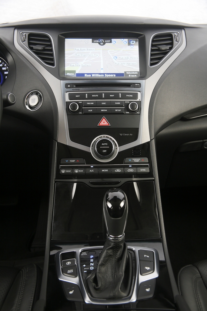 HYUNDAI NEW AZERA MOSTRA SEU REQUINTE NO SALÃO DE SÃO PAULO 2016, foto 5