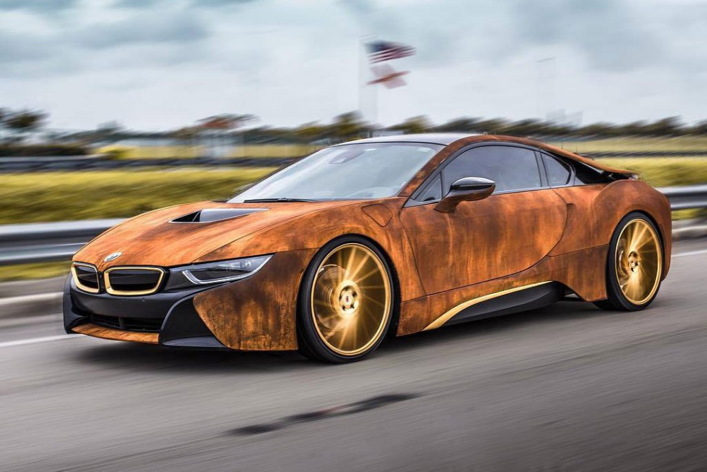 UM BMW i8 ‘ENFERRUJADO’ PELA METROWRAPZ, foto 1