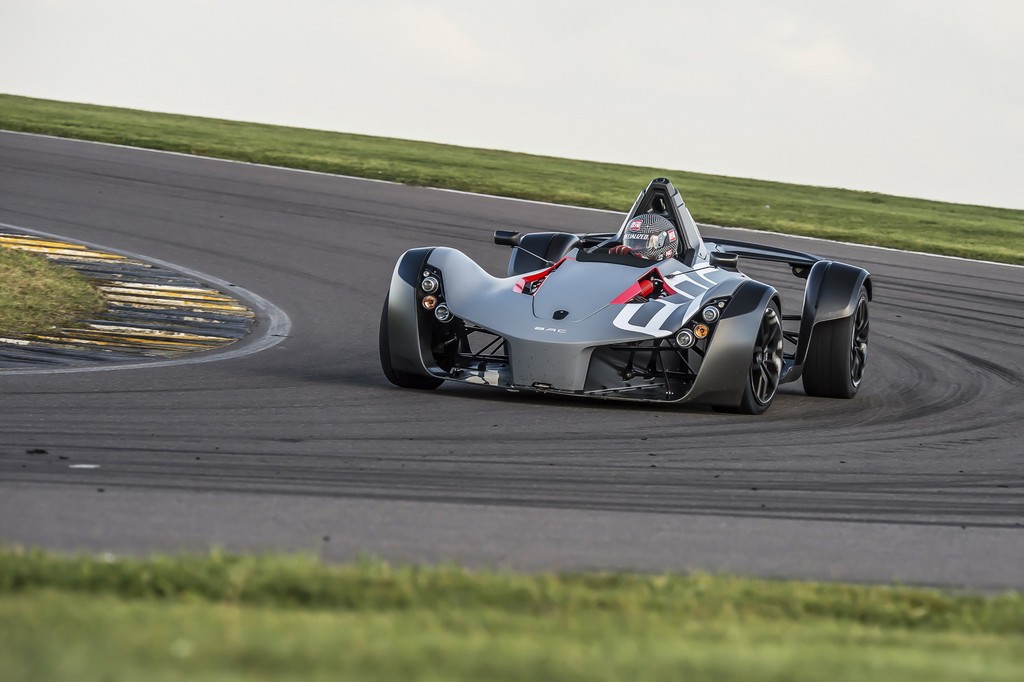 BAC MONO 2017: O MONOLUGAR BRITÂNICO ATUALIZADO PARA AGRADAR O MERCADO AMERICANO, foto 2