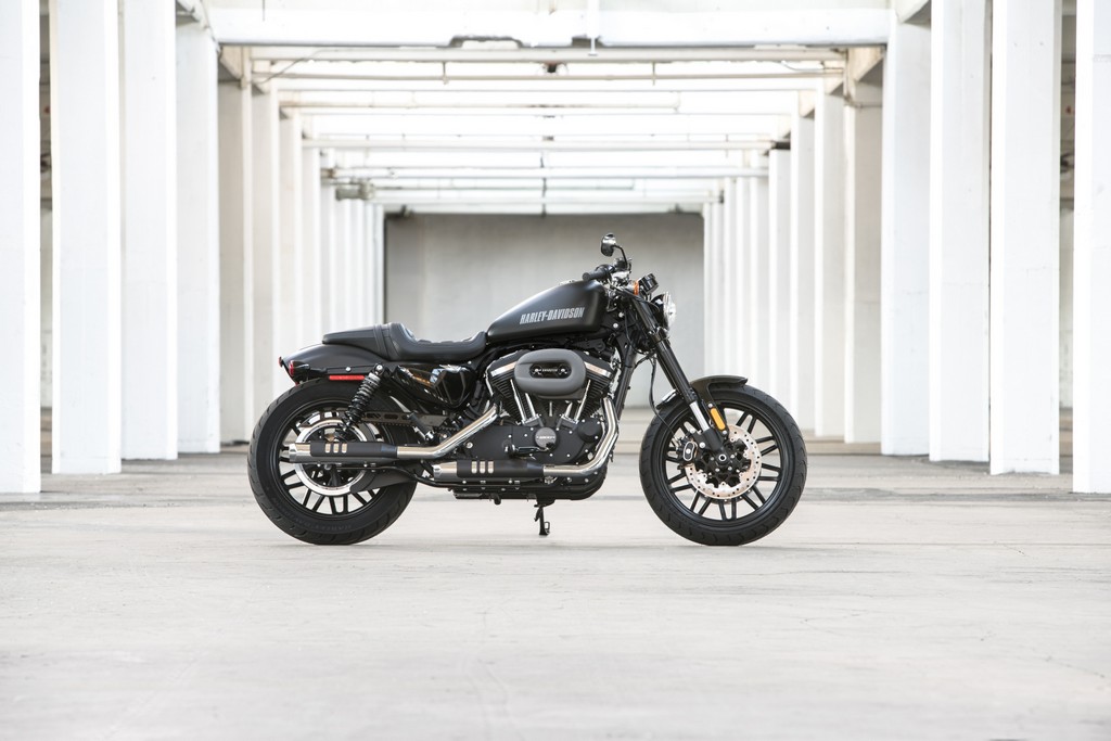 HARLEY-DAVIDSON ROADSTER CHEGA AO BRASIL PARA INTEGRAR O LINEUP DARK CUSTOM, foto 4