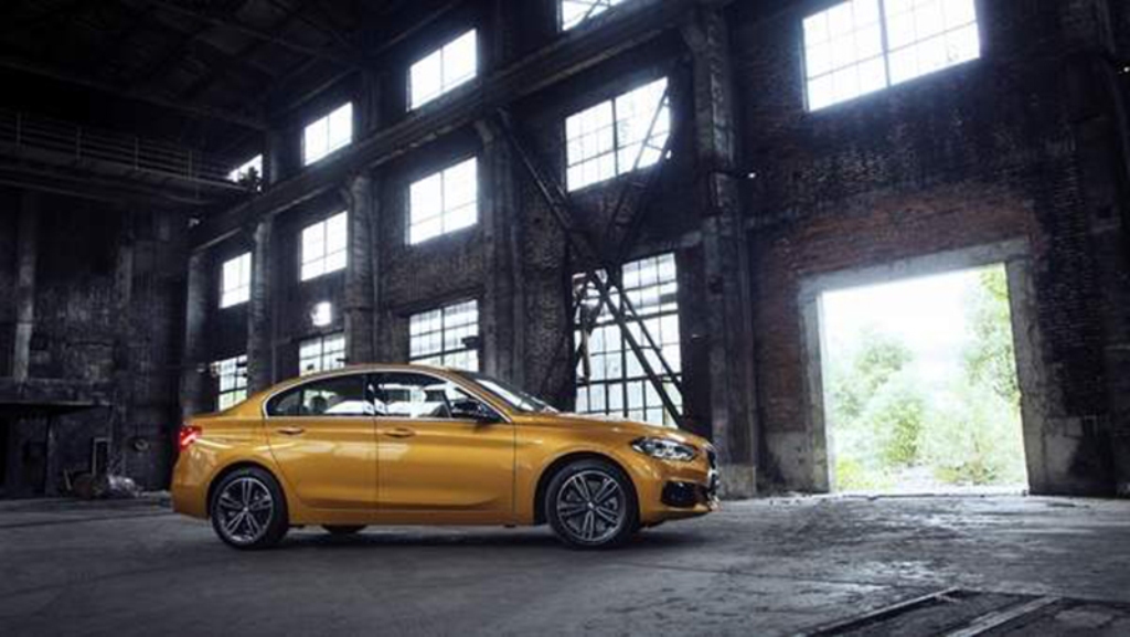 BMW SÉRIE 1 SEDAN 2017 REVELADO EM GUANGZHOU, foto 4