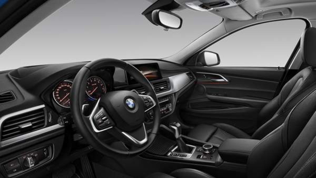 BMW SÉRIE 1 SEDAN 2017 REVELADO EM GUANGZHOU, foto 6