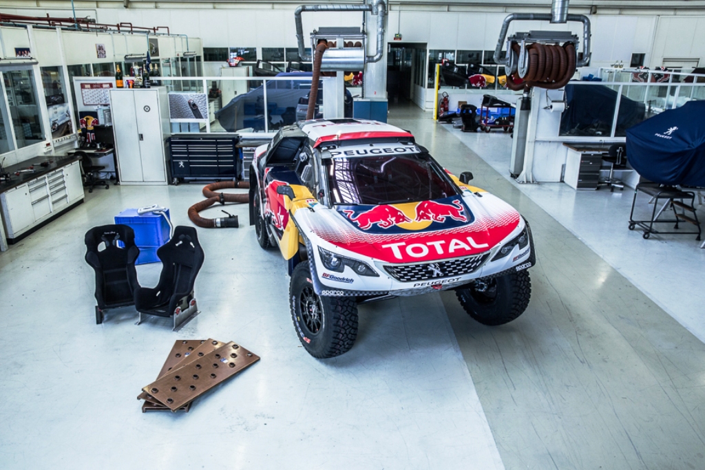PEUGEOT 3008 DKR TEM SUAS NOVAS CORES REVELADAS, foto 1