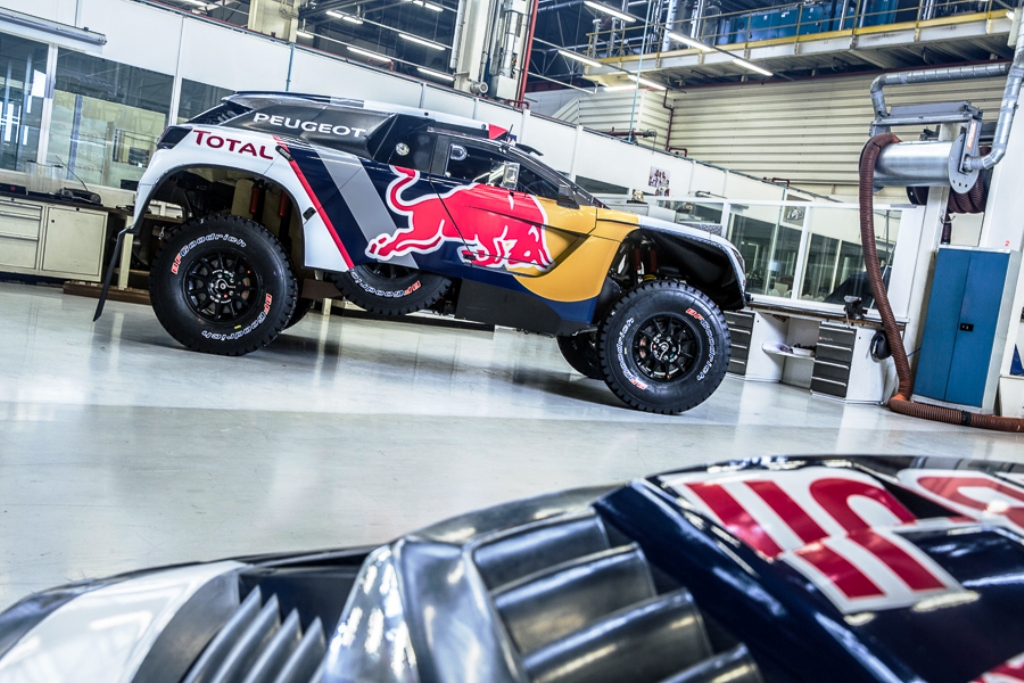 PEUGEOT 3008 DKR TEM SUAS NOVAS CORES REVELADAS, foto 3