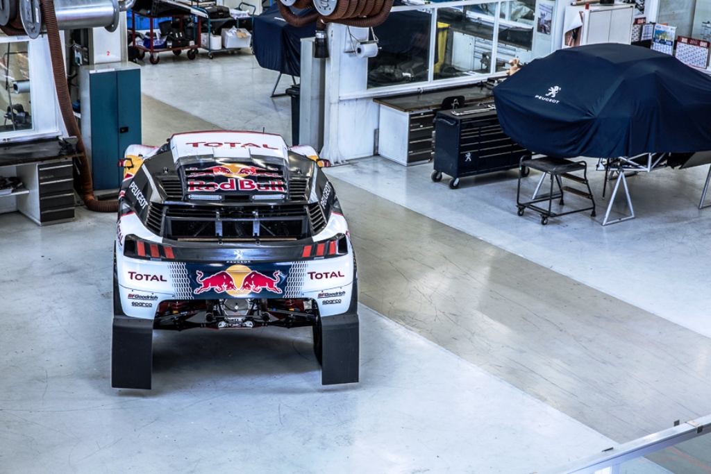PEUGEOT 3008 DKR TEM SUAS NOVAS CORES REVELADAS, foto 5