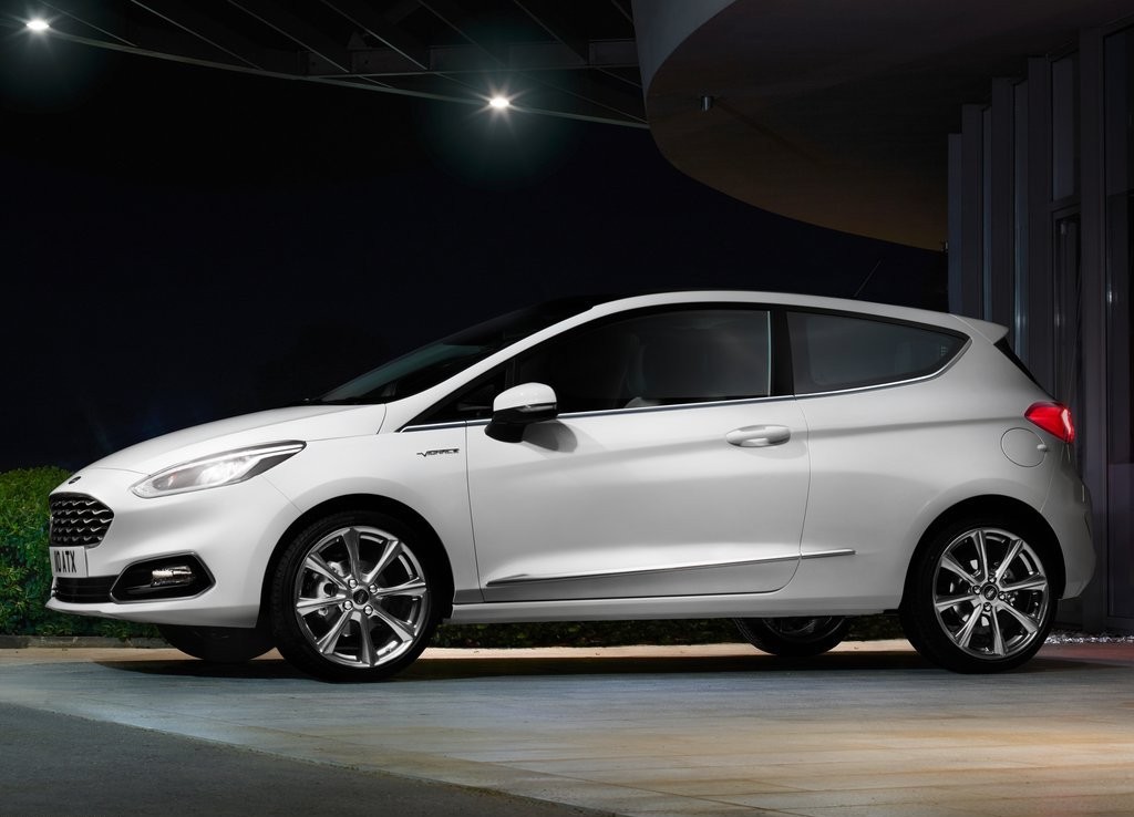 FORD FIESTA 2017 SURGE MAIS TECNOLÓGICO E COM VERSÃO CROSSOVER, foto 1
