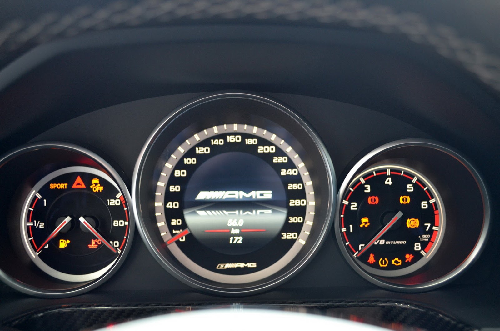 MERCEDES-AMG E 63 BRABUS 850 BITURBO: UMA VERDADEIRA LOUCURA, foto 8