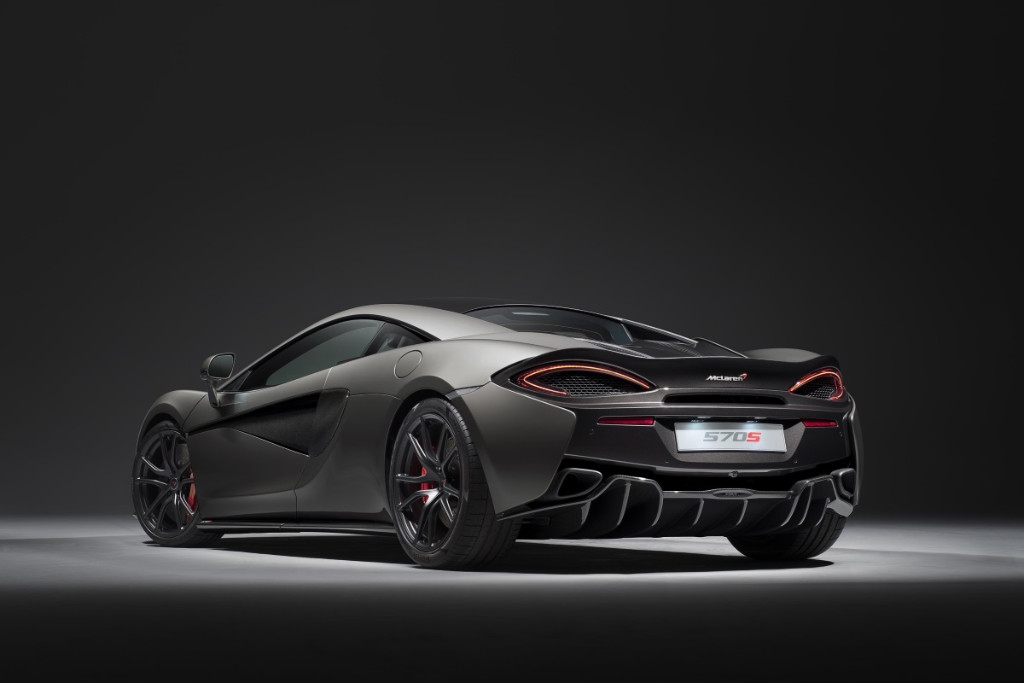 McLAREN 570S TRACK PACK SURGE APTO PARA O CIRCUITO, foto 2