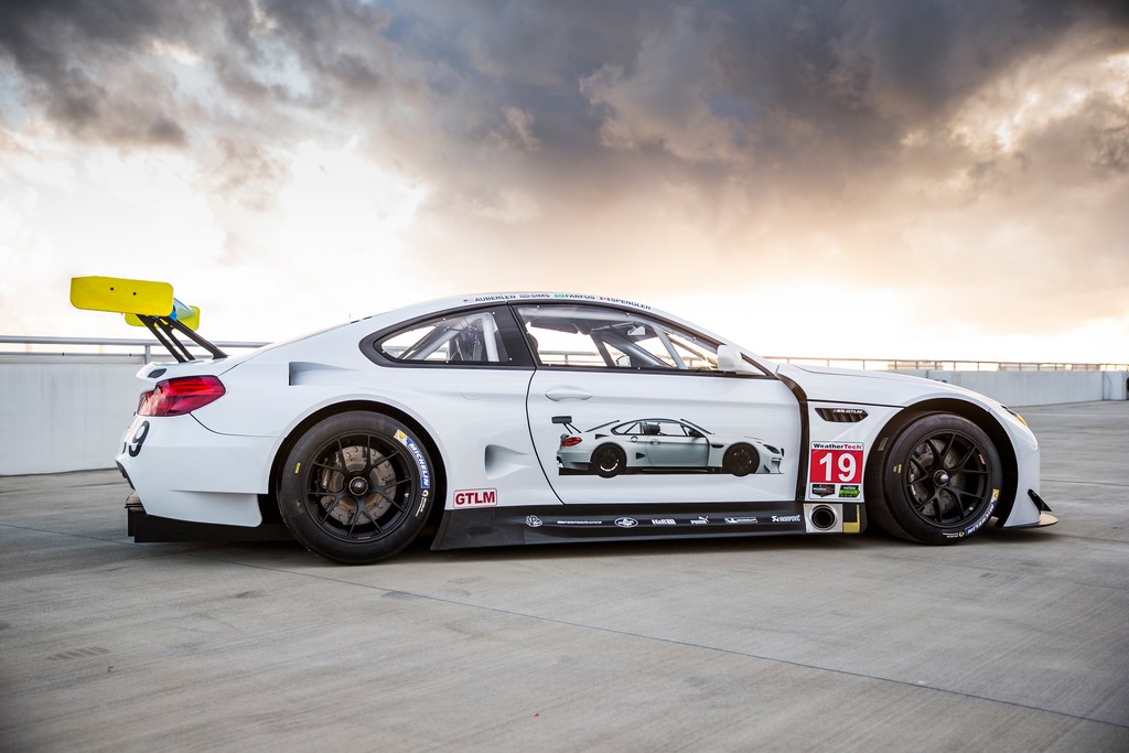 BMW ART CAR DE JOHN BALDESSARI FOI APRESENTADO EM MIAMI NO ART BASEL, foto 5