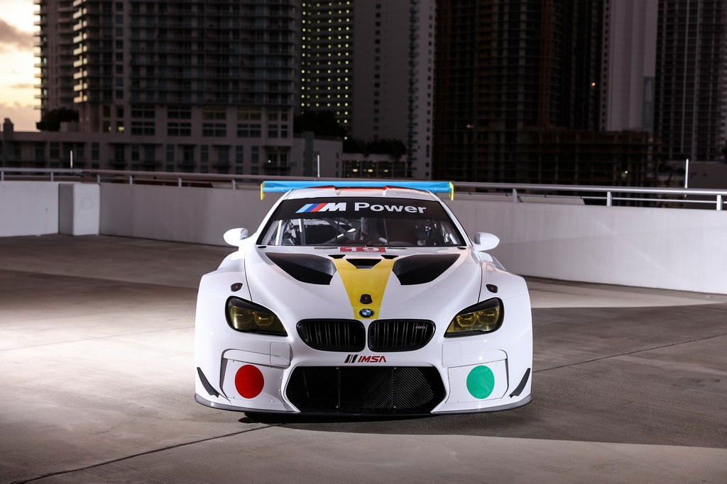 BMW ART CAR DE JOHN BALDESSARI FOI APRESENTADO EM MIAMI NO ART BASEL, foto 6