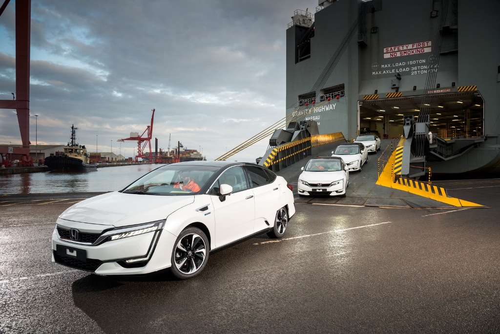 PRIMEIRAS UNIDADES DO HONDA CLARITY FUEL CELL DESEMBARCAM NA EUROPA PARA PROMOVER A UTILIZAÇÃO DO HIDROGÊNIO, foto 2