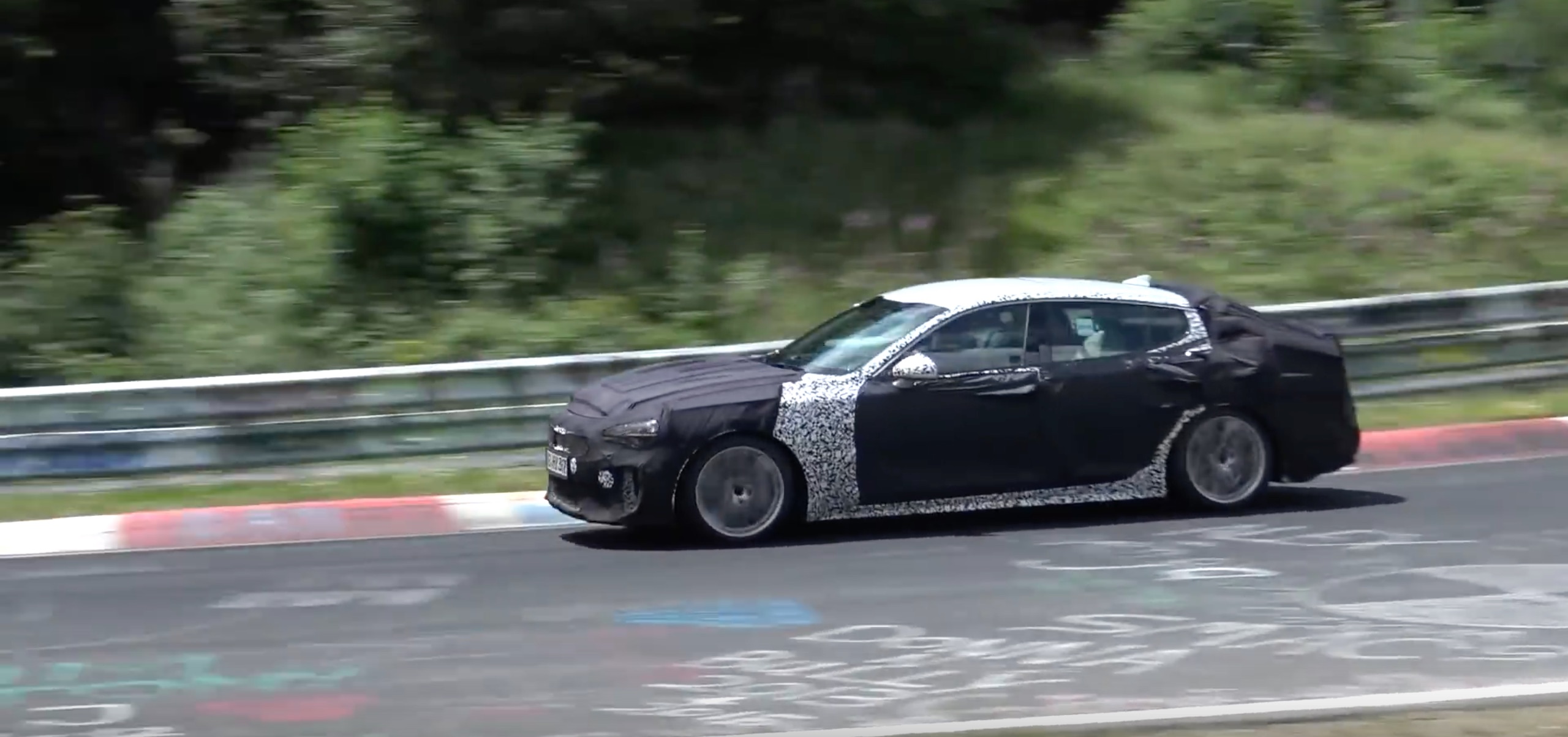 TEASER DO KIA GT EM NÜRBURGRING A 244 KM/H, foto 1