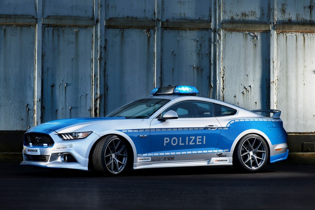 UM FORD MUSTANG PARA A POLÍCIA DA ALEMANHA, foto 2