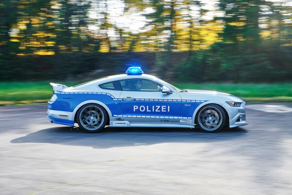 UM FORD MUSTANG PARA A POLÍCIA DA ALEMANHA, foto 5