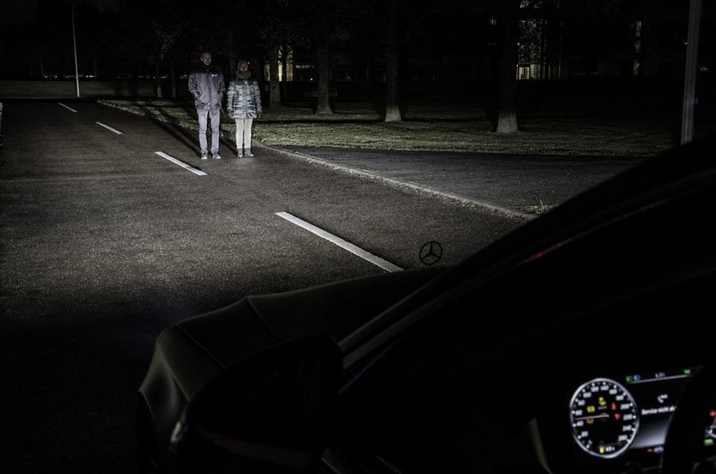 MERCEDES-BENZ REVELA A TECNOLOGIA DIGITAL LIGHT, foto 4
