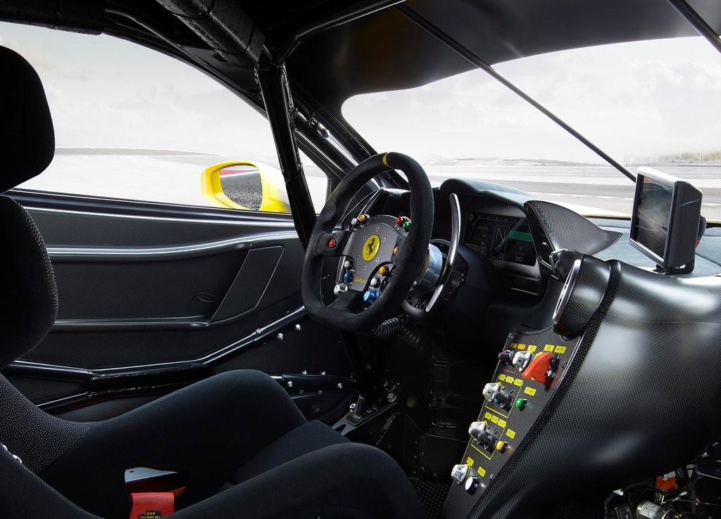 FERRARI F488 CHALLENGE FOI REVELADO EM DAYTONA, foto 5