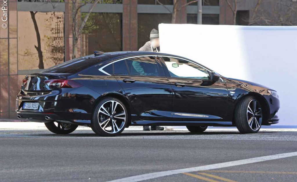 NOVO OPEL INSIGNIA FOTOGRAFADO NOS ESTADOS UNIDOS SEM CAMUFLAGEM, foto 3