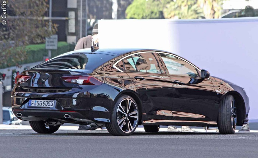 NOVO OPEL INSIGNIA FOTOGRAFADO NOS ESTADOS UNIDOS SEM CAMUFLAGEM, foto 4