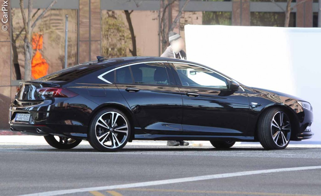 NOVO OPEL INSIGNIA FOTOGRAFADO NOS ESTADOS UNIDOS SEM CAMUFLAGEM, foto 12