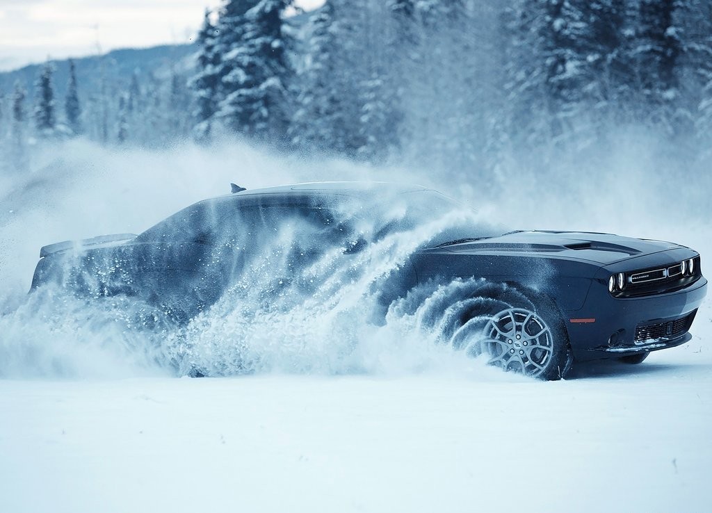 DODGE CHALLENGER GT 2017 CHEGA COM TRAÇÃO TOTAL E UM MOTOR V6 COM 309 CV, foto 3