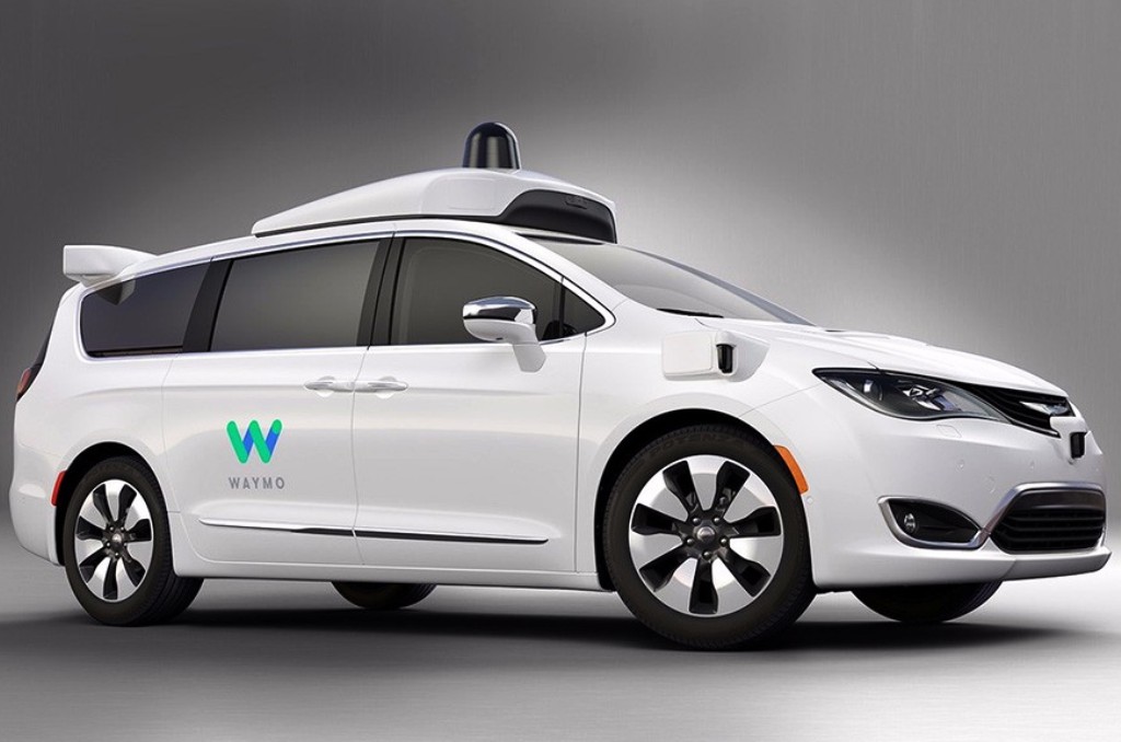 GOOGLE WAYMO: SURGE O PRIMEIRO PROTÓTIPO AUTÔNOMO BASEADO NO CHRYSLER PACIFICA HYBRID, foto 1