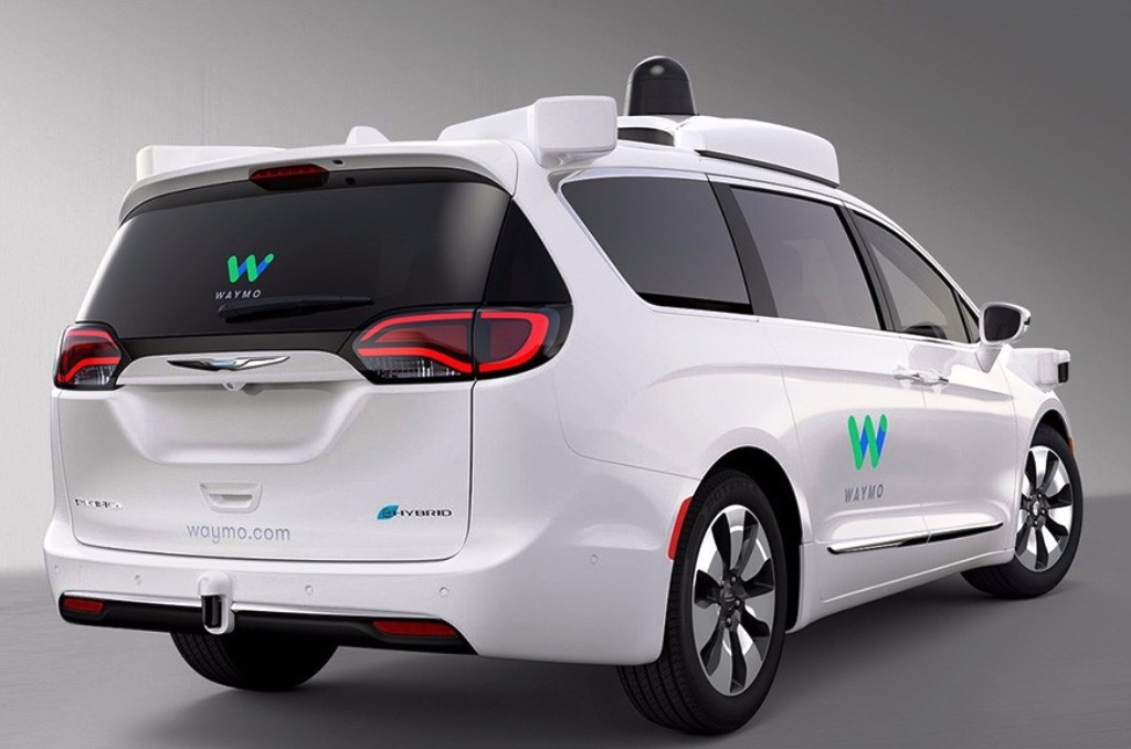 GOOGLE WAYMO: SURGE O PRIMEIRO PROTÓTIPO AUTÔNOMO BASEADO NO CHRYSLER PACIFICA HYBRID, foto 2