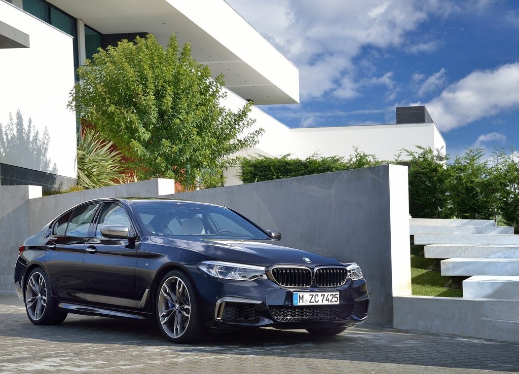 BMW M550i xDRIVE: O MAIS POTENTE DA SÉRIE 5 ATÉ A CHEGADA DO NOVO M5, foto 5