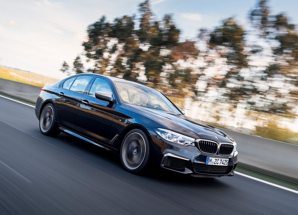 BMW M550i xDRIVE: O MAIS POTENTE DA SÉRIE 5 ATÉ A CHEGADA DO NOVO M5, foto 7