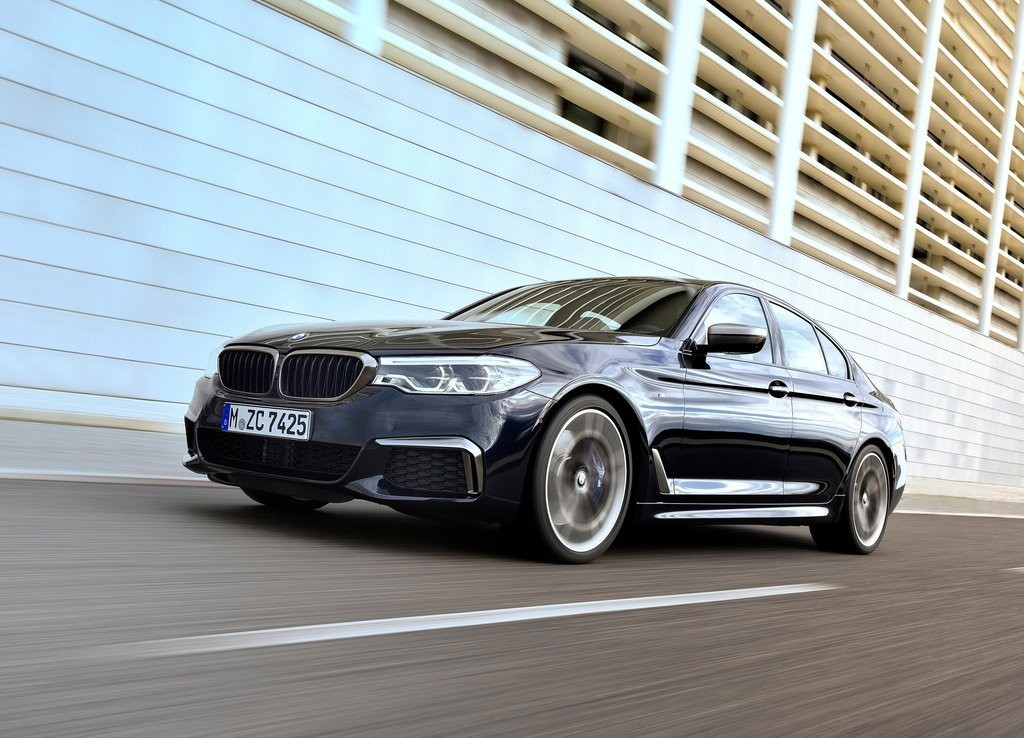 BMW M550i xDRIVE: O MAIS POTENTE DA SÉRIE 5 ATÉ A CHEGADA DO NOVO M5, foto 13
