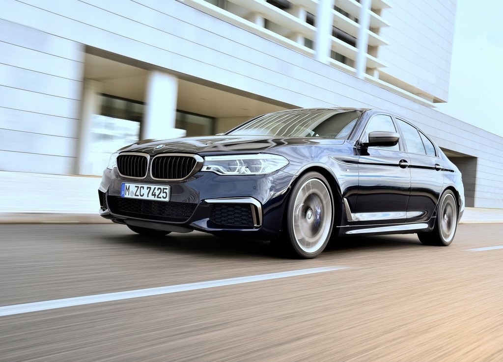 BMW M550i xDRIVE: O MAIS POTENTE DA SÉRIE 5 ATÉ A CHEGADA DO NOVO M5, foto 14