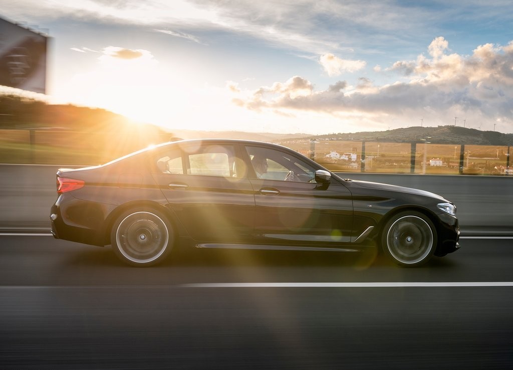 BMW M550i xDRIVE: O MAIS POTENTE DA SÉRIE 5 ATÉ A CHEGADA DO NOVO M5, foto 16