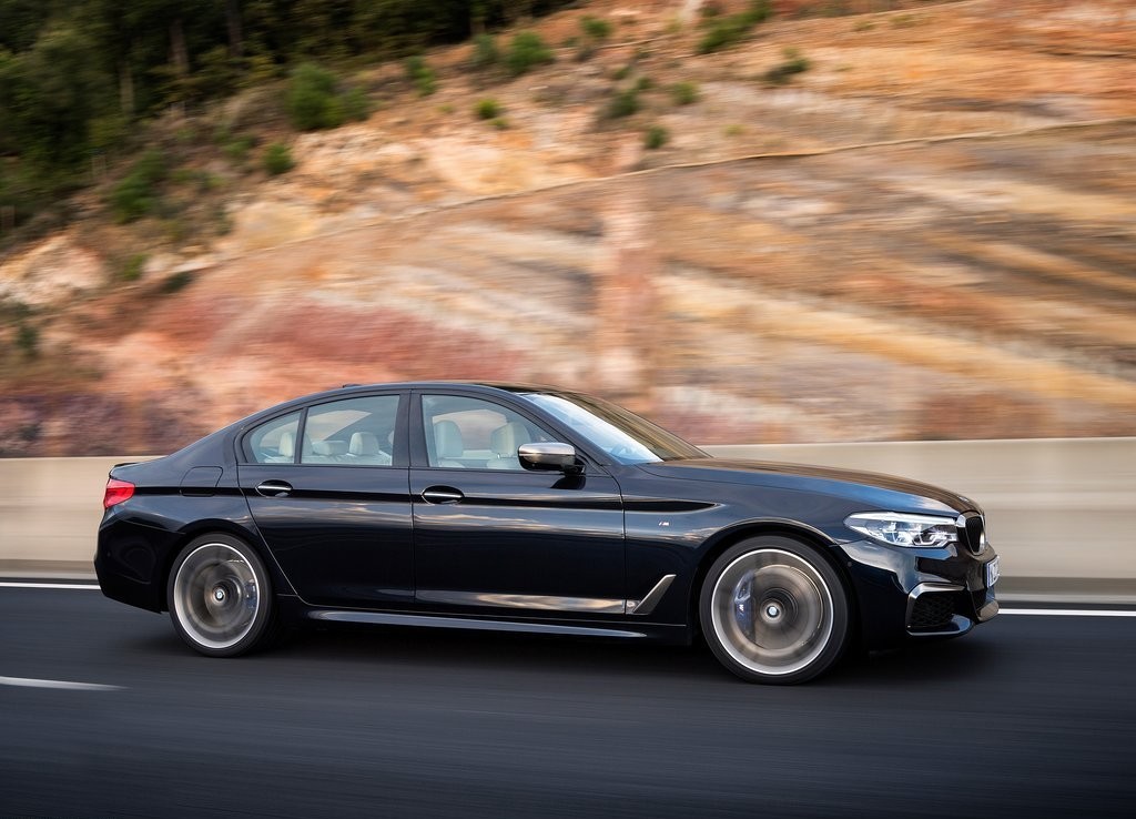 BMW M550i xDRIVE: O MAIS POTENTE DA SÉRIE 5 ATÉ A CHEGADA DO NOVO M5, foto 17