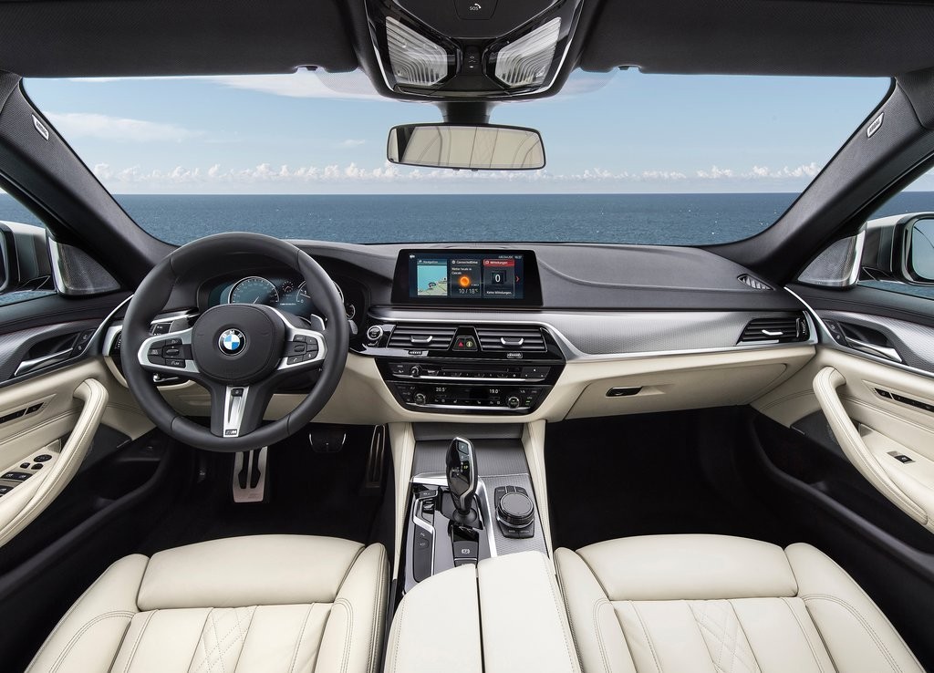 BMW M550i xDRIVE: O MAIS POTENTE DA SÉRIE 5 ATÉ A CHEGADA DO NOVO M5, foto 22