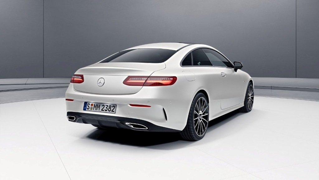 MERCEDES-BENZ E COUPE EDITION 1: EDIÇÃO ESPECIAL DE LANÇAMENTO TERÁ 555 EXEMPLARES, foto 2