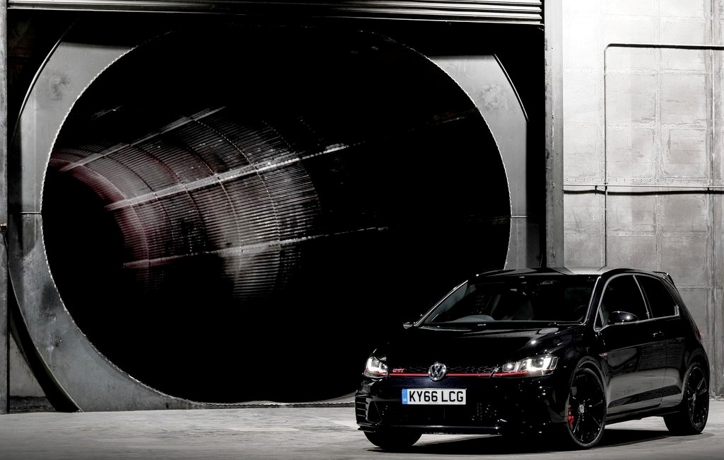 VOLKSWAGEN GOLF GTI CLUBSPORT EDITION 40: A ÚLTIMA HOMENAGEM DA MARCA AOS 40 ANOS DO EMBLEMÁTICO MODELO, foto 7