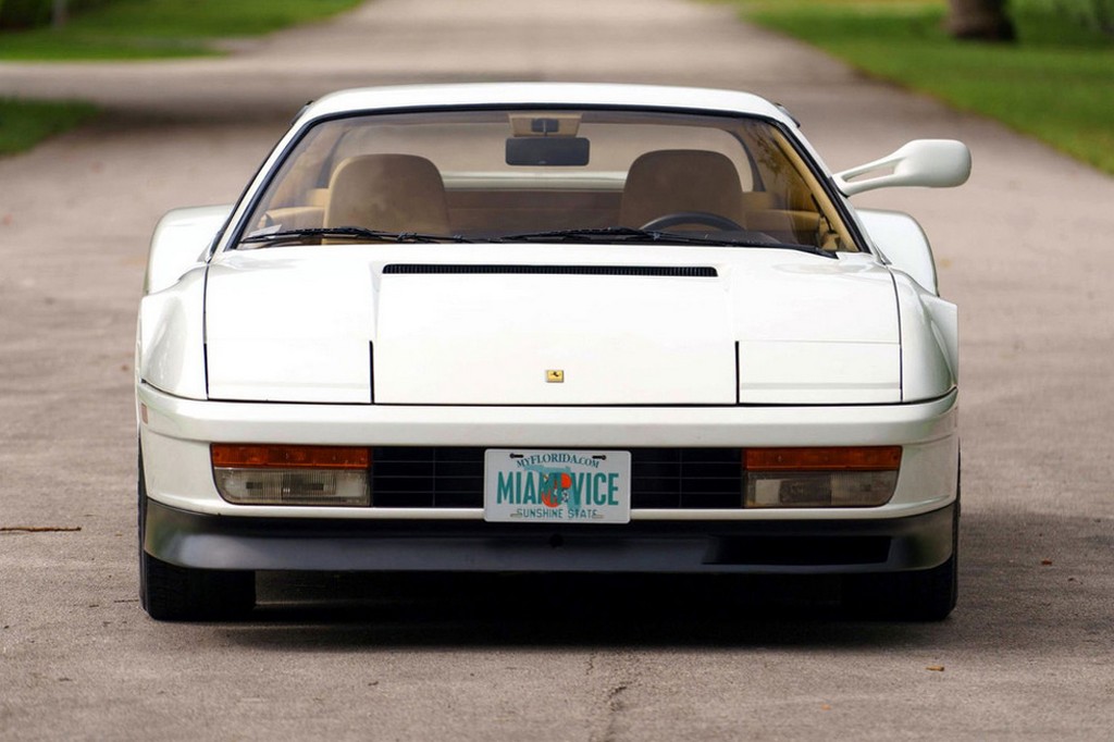 FERRARI TESTAROSSA DA SÉRIE ‘MIAMI VICE’ SERÁ LEILOADO, foto 3