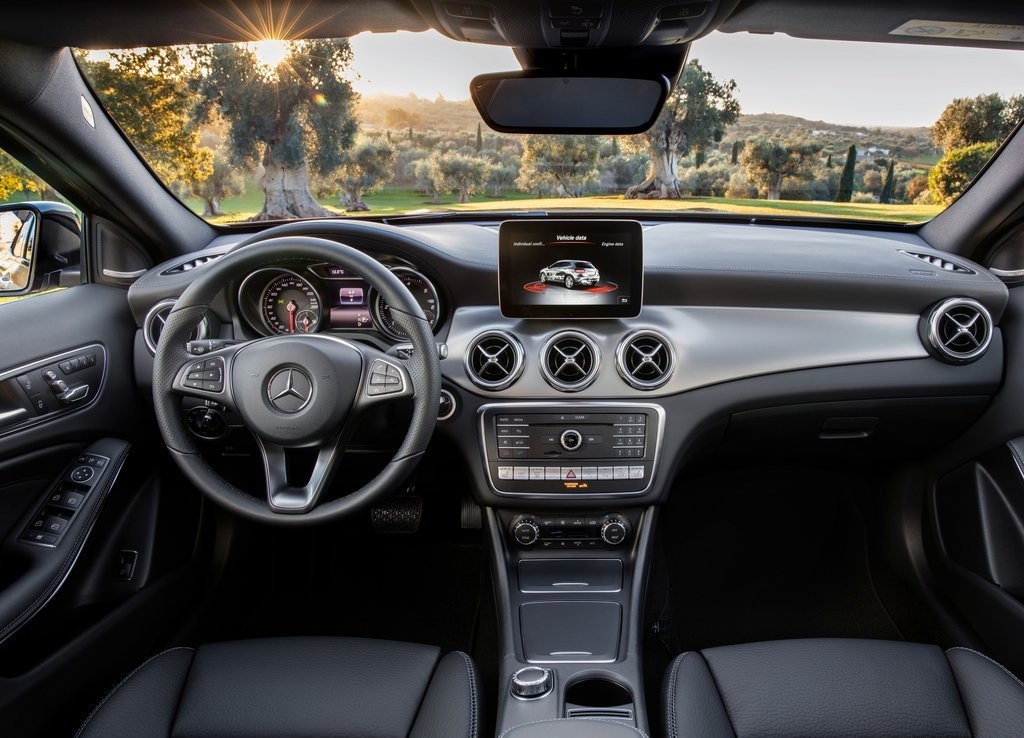 MERCEDES-BENZ GLA: O PEQUENO DA FAMÍLIA SUV DA MARCA RECEBE SUA ATUALIZAÇÃO, foto 37