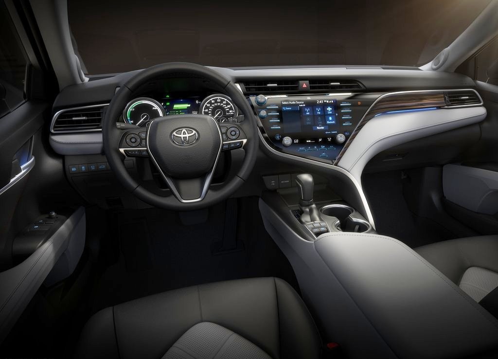 NOVO TOYOTA CAMRY 2018 FOI APRESENTADO EM DETROIT MAIS AGRESSIVO E REQUINTADO, foto 9