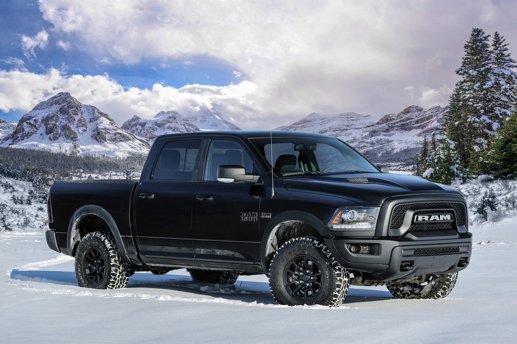RAM REBEL BLACK LIMITED EDITION APRESENTADA EM DETROIT, foto 1