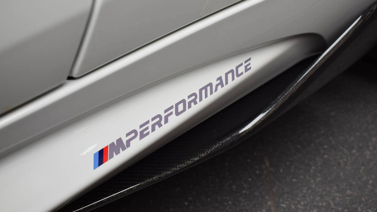 BMW M2 PREPARADO PELO CONCESSIONÁRIO DE ABU DHABI PARECE UM CATÁLOGO DA ‘M’ PERFORMANCE, foto 9