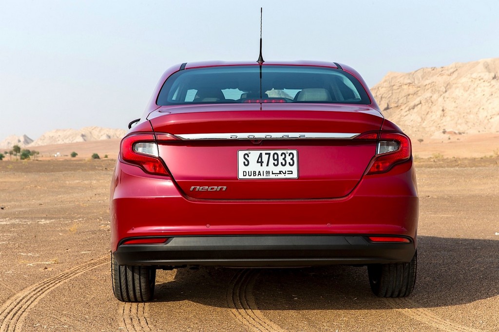 NOVO DODGE NEON CHEGA AO ORIENTE MÉDIO, foto 5