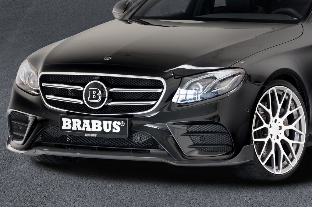 MERCEDES-BENZ E CLASS RECEBE OS PACOTES DA BRABUS, foto 3
