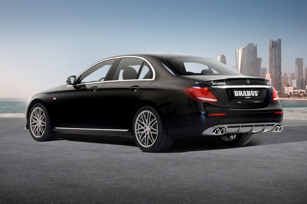 MERCEDES-BENZ E CLASS RECEBE OS PACOTES DA BRABUS, foto 6