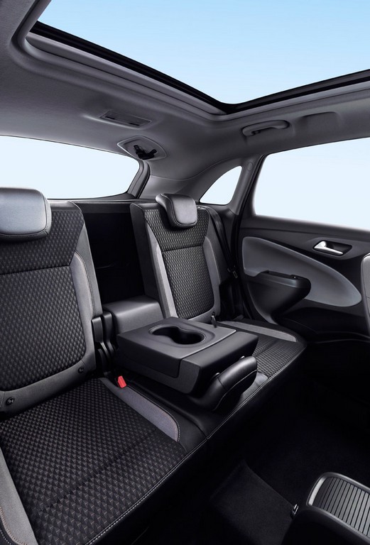 ESTE É O OPEL CROSSLAND X QUE SERÁ APRESENTADO NO SALÃO DE GENEBRA EM MARÇO, foto 9